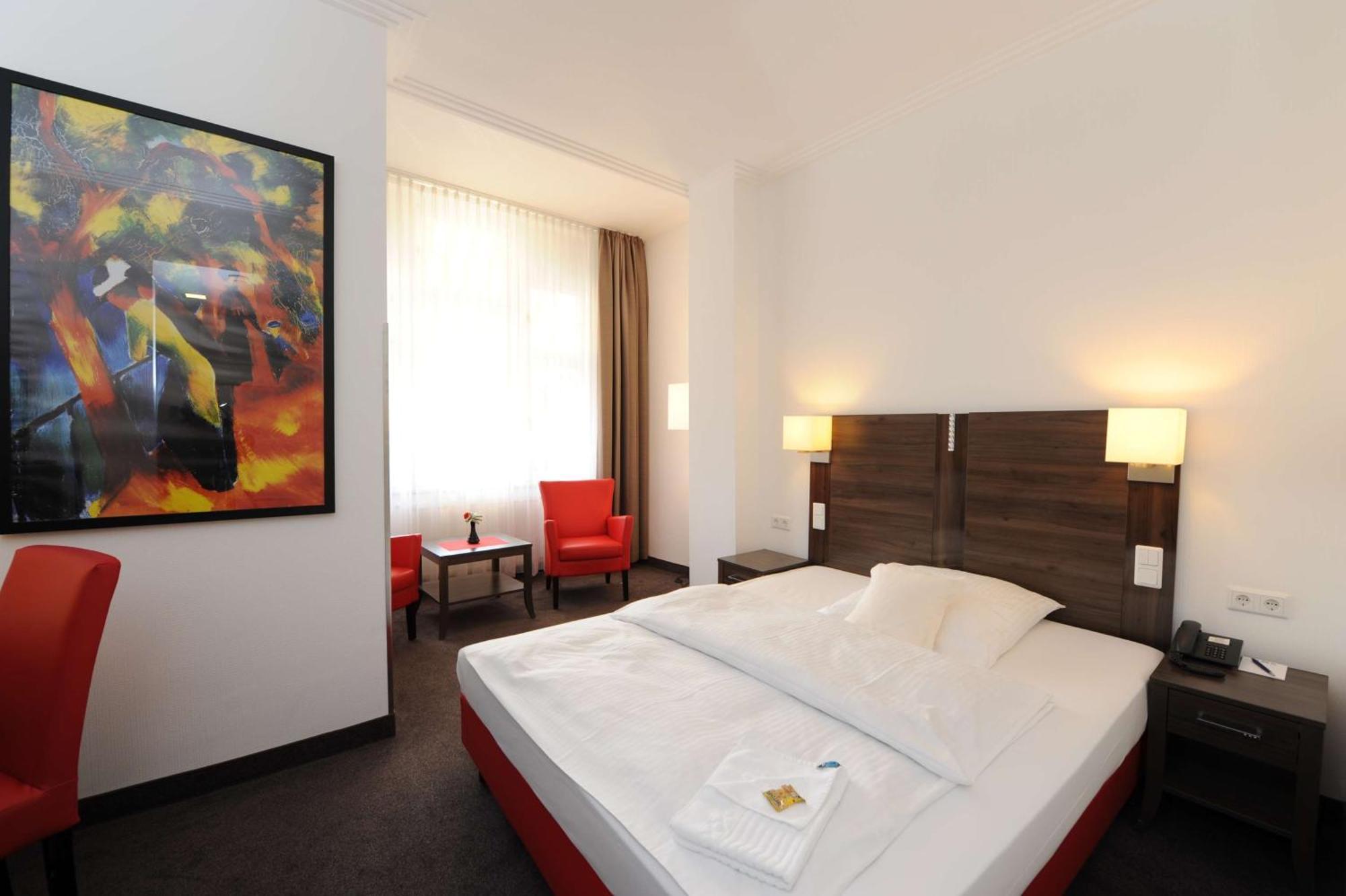 Best Western Hotel Kaiserhof Бонн Экстерьер фото