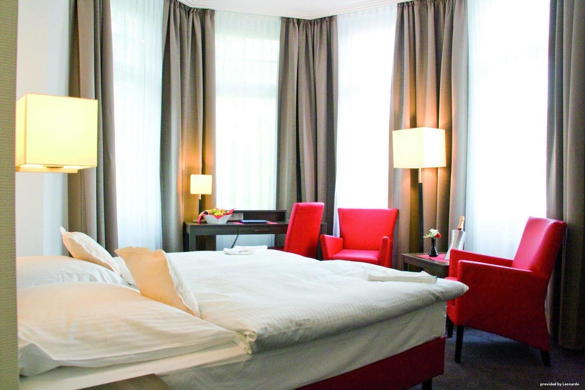 Best Western Hotel Kaiserhof Бонн Экстерьер фото