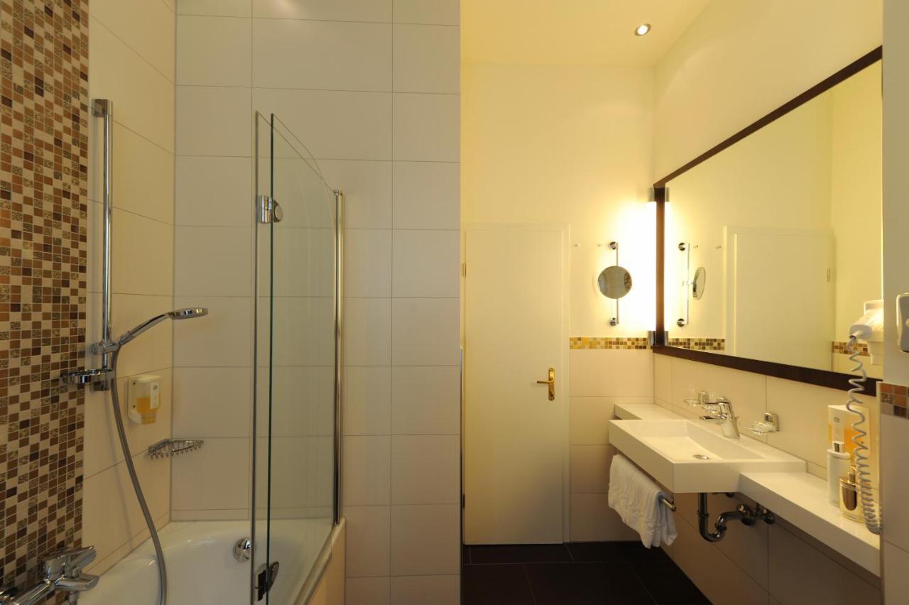 Best Western Hotel Kaiserhof Бонн Экстерьер фото